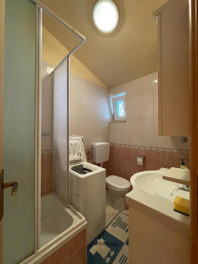 Apartment Nikola Rogoznica  Exteriör bild